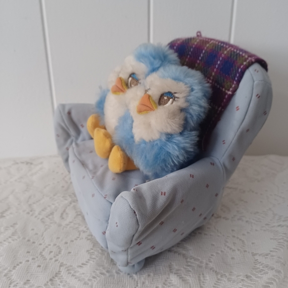 Birds On Couch Plush - Picture 2 of 7